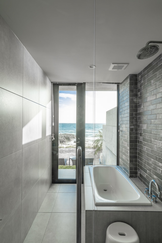 ディーズグロウ リゾート インフィニティプールヴィラ 渡口の浜