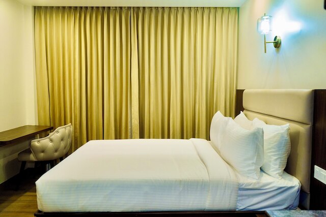 ジャーグ ホテル