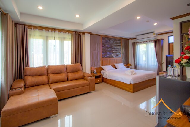 バーン ポンドチャノク ホテル