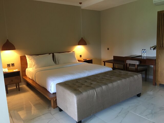 イラ キッチン & ヴィラ