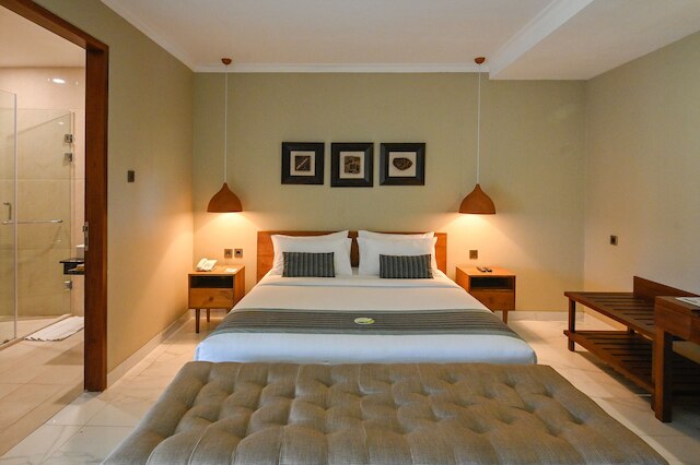 イラ キッチン & ヴィラ