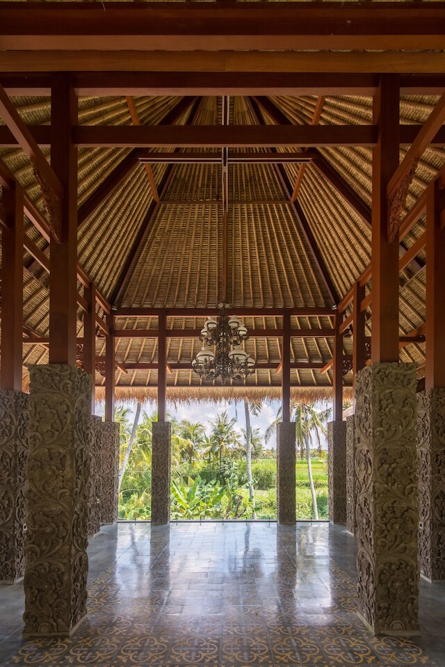 イラ キッチン & ヴィラ