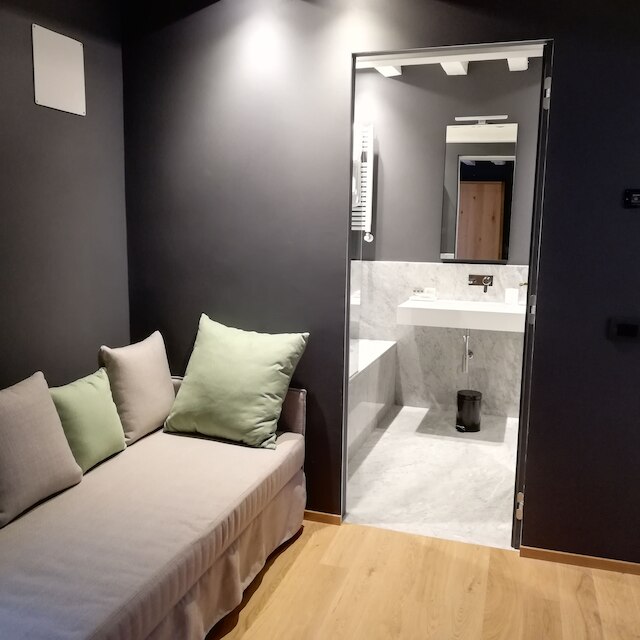 ホテル メゾン デュカル