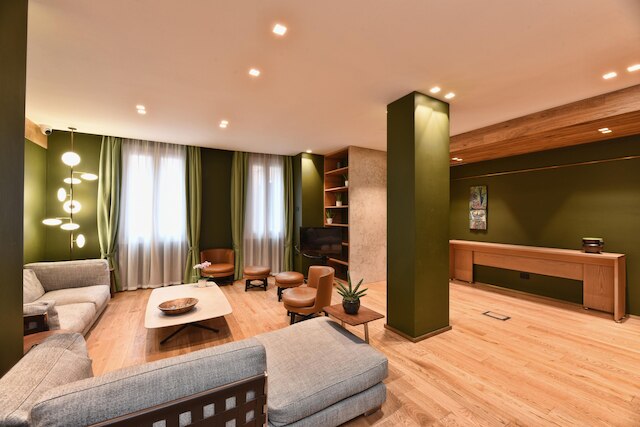 ホテル メゾン デュカル