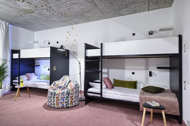 アーチ ホテル グエオロギチュナ