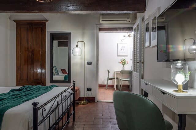 ワイン アパートメンツ フローレンス チリエジオーロ