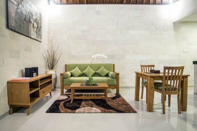 サンディ アグン ヴィラ ビダダリ