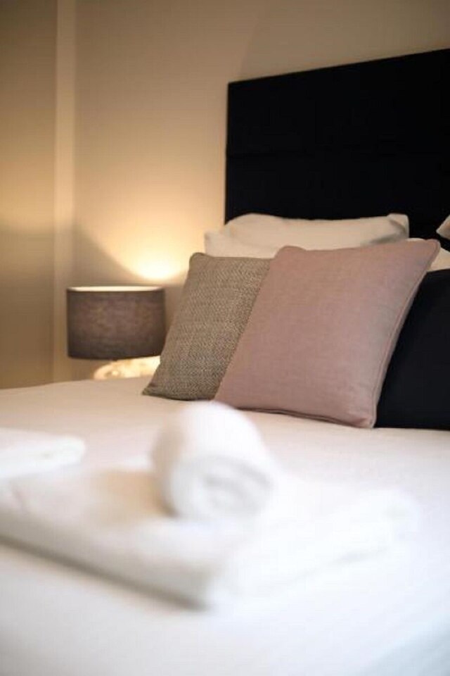 レジオ ラグジュリアス アテニアン アパートメント