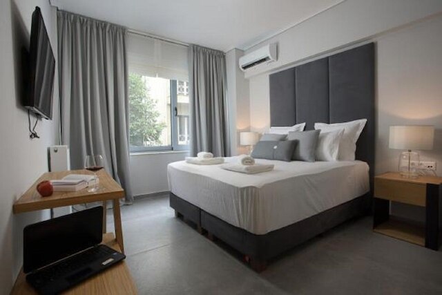 レジオ ラグジュリアス アテニアン アパートメント