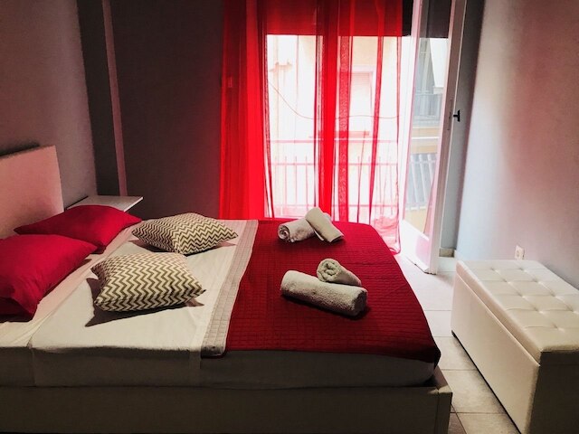 メリリン セントラル アパートメント