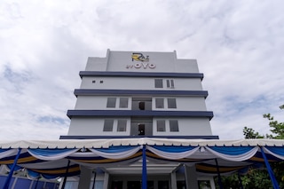 タウンハウス オーク メダン ニア ユニバーシタス スマトラ ウタラ フォーマリー ラズ レジデンス