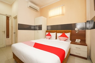 OYO  450 セマンピール  レジデンス