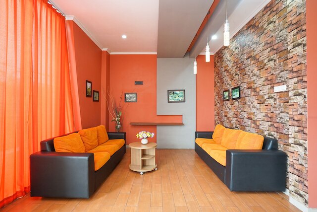 OYO  450 セマンピール  レジデンス