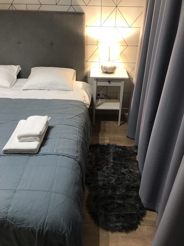 クリスタル アパートメンツ