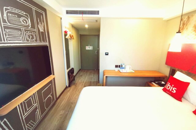 ホテル イビス天津レールウェイステーション (宜必思天津火车站酒店)