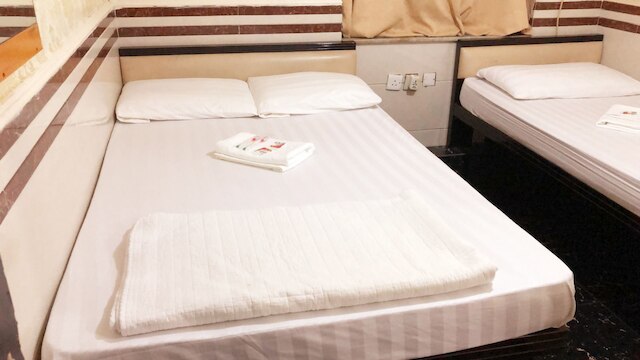 タージ スーパー デラックス