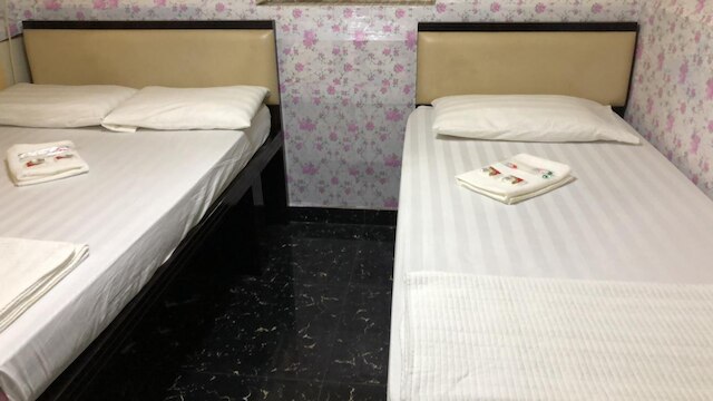 タージ スーパー デラックス