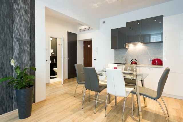 ネオ アパートメンツ