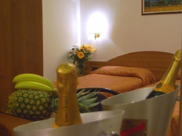 ホテル モンディアル