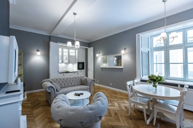 ポズナンスカ メトロ セントラム アパートメント