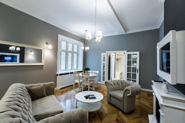 ポズナンスカ メトロ セントラム アパートメント