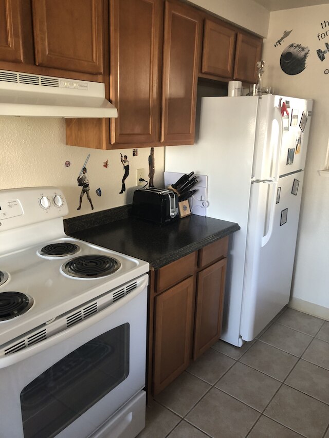 イーグル クレスト コンド