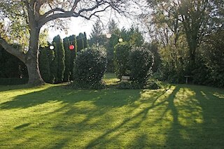 ウォルナット グローブ ロッジ