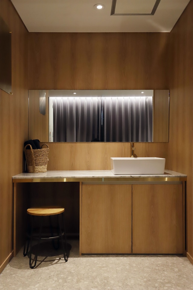 ビエンナーレ ホテル