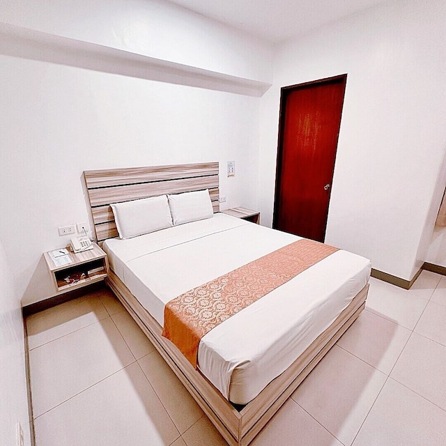 トラベルビー フエンテ イン