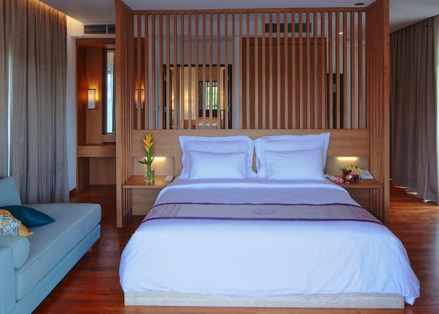 クニゲン ヴィラ ジンバラン バリ