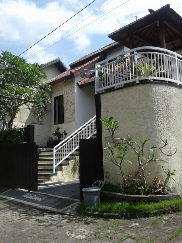 クニゲン ヴィラ ジンバラン バリ