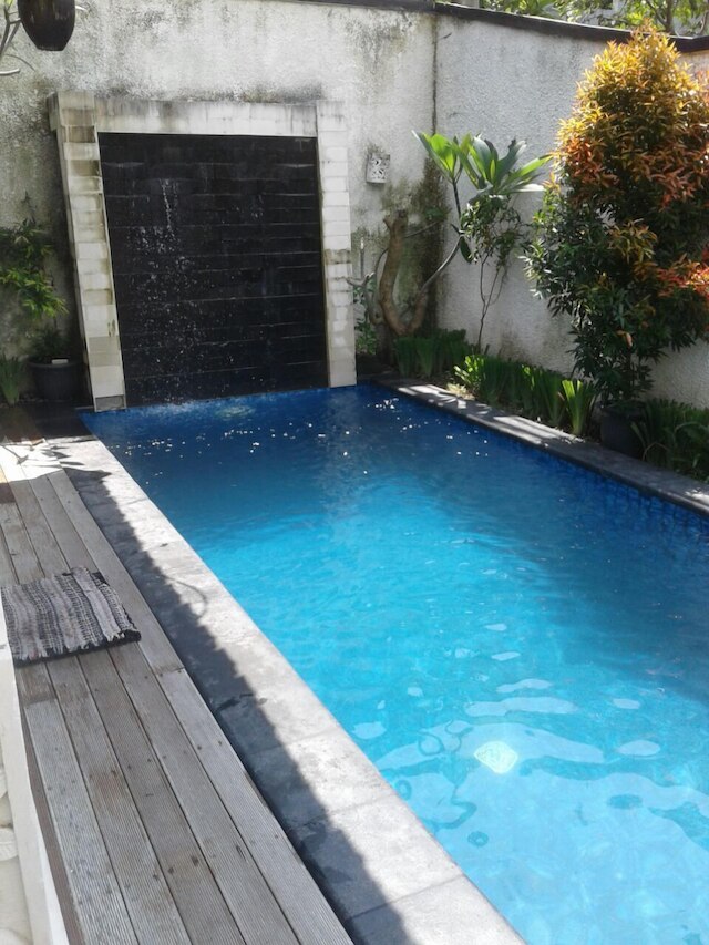 クニゲン ヴィラ ジンバラン バリ