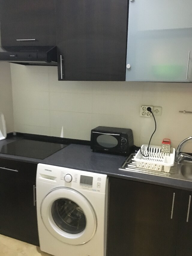 レイナ ビクトリア アパートメンツ & スイート