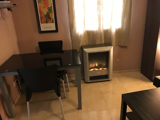 レイナ ビクトリア アパートメンツ & スイート