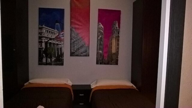 レイナ ビクトリア アパートメンツ & スイート