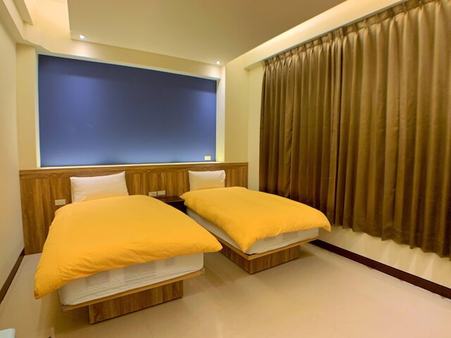 ザサニー (映旅店)