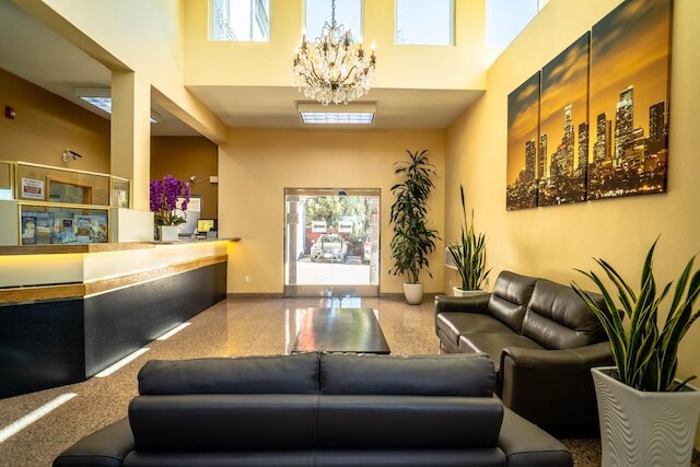 メイウッド イン