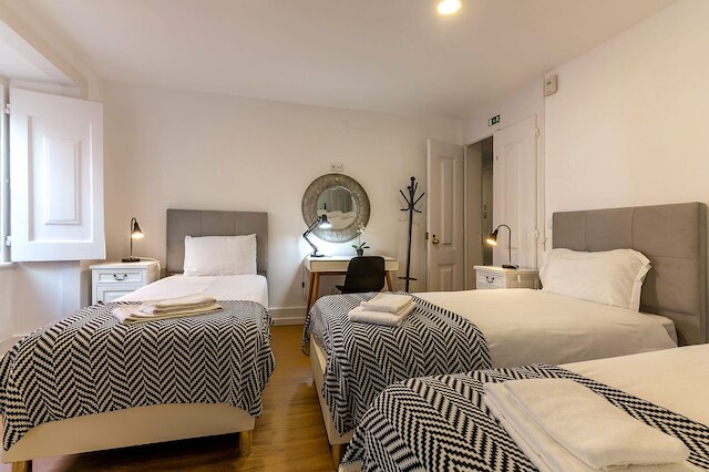 バイロ アルト パレス アパートメント フォー  ラージ グループ