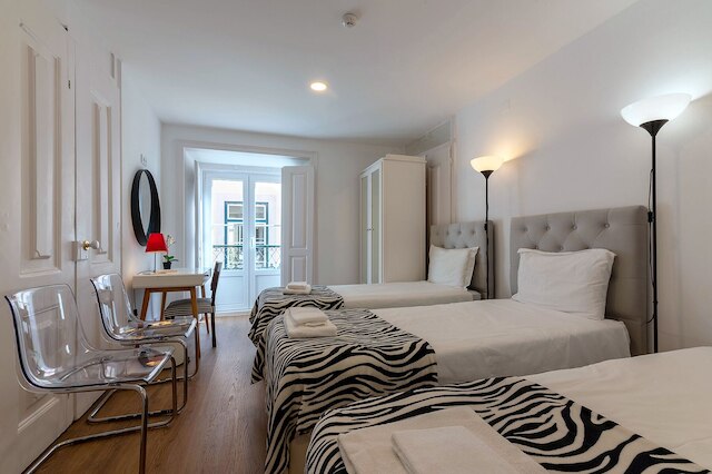 バイロ アルト パレス アパートメント フォー  ラージ グループ