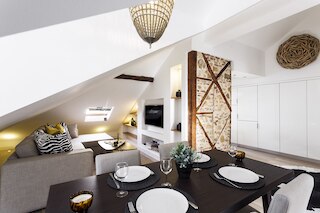 マダレナ ダウンタウン ラグジュアリー デュプレックス