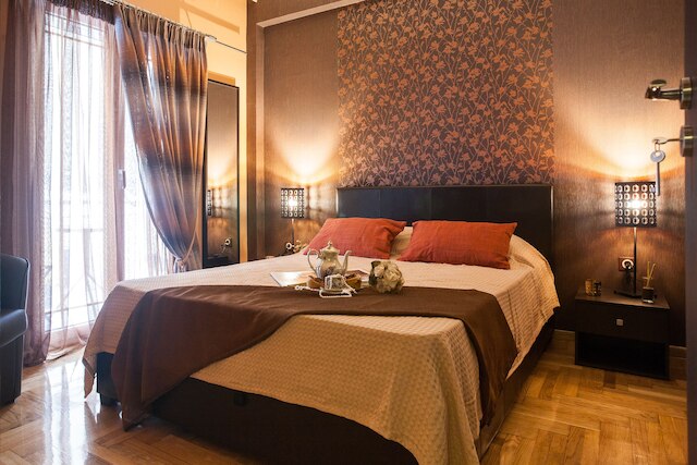 ゴールド アンド ブルー ラグジュリアス アパートメント