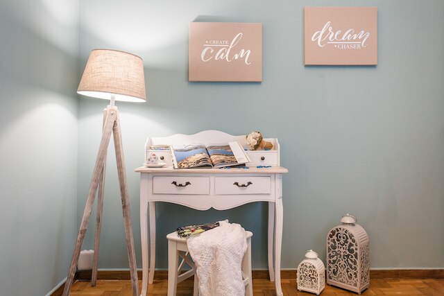 チャーミング アクロポリス メトロ アパートメント