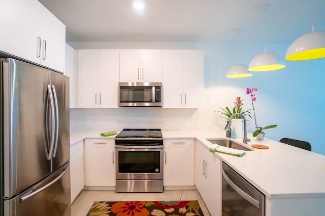 ミニマリスト & アルーリング コンド ウォーク トゥ マイル ハイ