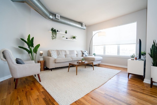 エレガンス & エレベーション : マイル ハイ コンド イン ハイランド