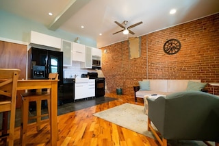 ザ ヒストリカル ベイカー ハイダウェイ