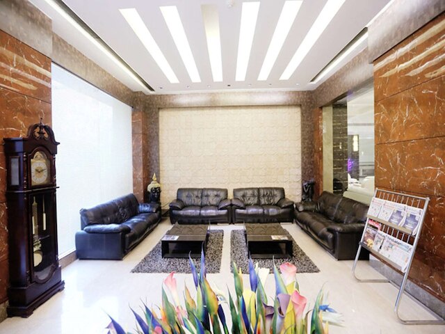 ヴェニツア サロヴァー ポルティコ デリー