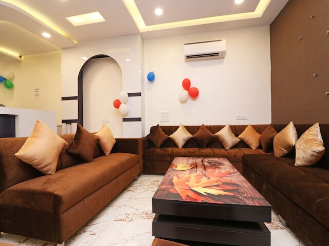 OYO 13774 チェックイン イン ルーム