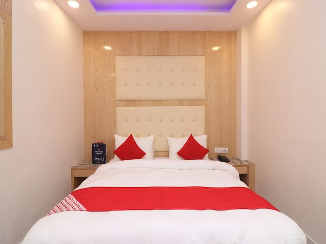 OYO 13774 チェックイン イン ルーム