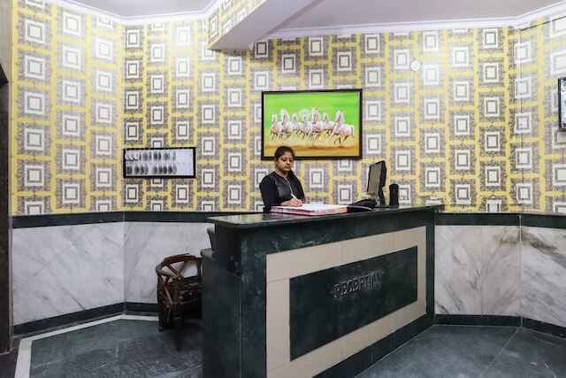 OYO 24436 ラムジ 7 グランド