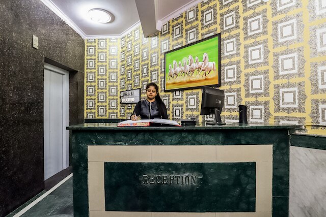 OYO 24436 ラムジ 7 グランド